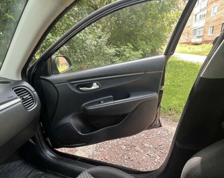 Киа Рио 2017 в Прилуках на Automoto.ua Черный Киа Рио, объемом двигателя 1.37 л и пробегом 34 тыс. км за 12400 $, фото 4 на Automoto.ua