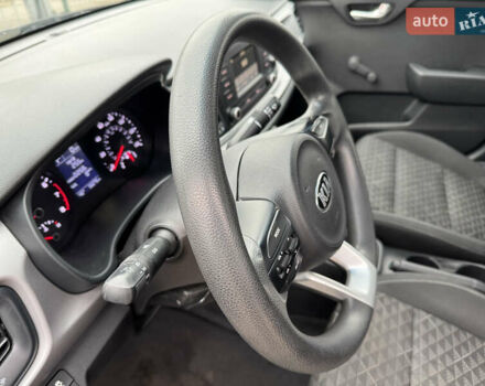 Черный Киа Рио, объемом двигателя 1.59 л и пробегом 89 тыс. км за 9490 $, фото 9 на Automoto.ua