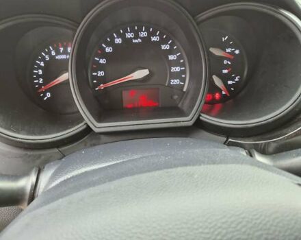 Черный Киа Рио, объемом двигателя 1.4 л и пробегом 115 тыс. км за 9500 $, фото 8 на Automoto.ua