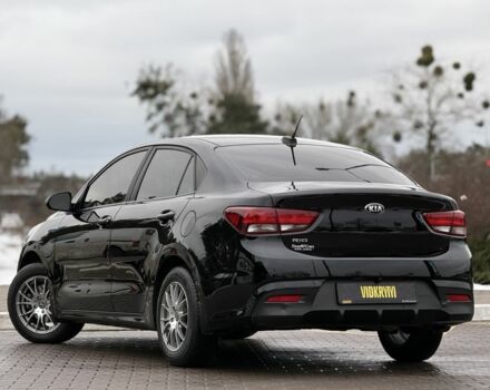 Черный Киа Рио, объемом двигателя 1.6 л и пробегом 135 тыс. км за 9300 $, фото 7 на Automoto.ua