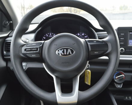 Черный Киа Рио, объемом двигателя 1.6 л и пробегом 2 тыс. км за 12800 $, фото 13 на Automoto.ua