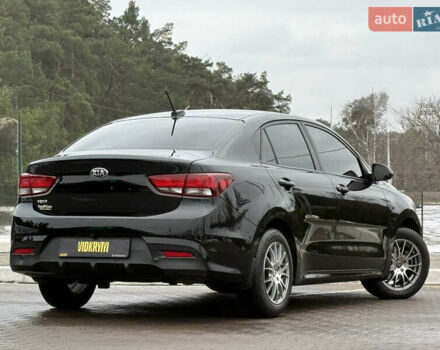 Черный Киа Рио, объемом двигателя 1.6 л и пробегом 135 тыс. км за 9800 $, фото 17 на Automoto.ua