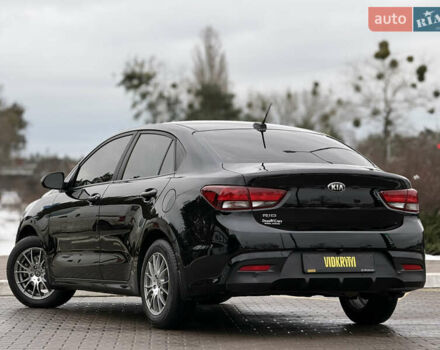 Черный Киа Рио, объемом двигателя 1.6 л и пробегом 135 тыс. км за 9300 $, фото 11 на Automoto.ua