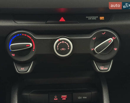 Черный Киа Рио, объемом двигателя 1.6 л и пробегом 135 тыс. км за 9300 $, фото 26 на Automoto.ua