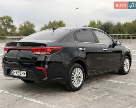 Черный Киа Рио, объемом двигателя 1.6 л и пробегом 31 тыс. км за 14500 $, фото 3 на Automoto.ua