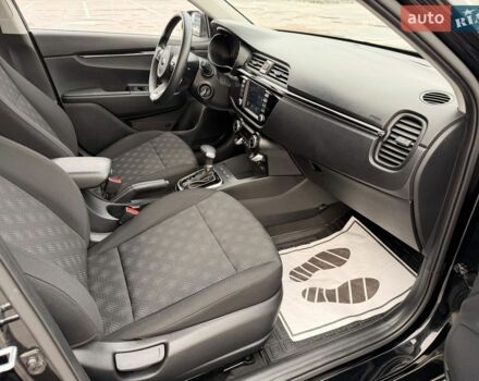 Черный Киа Рио, объемом двигателя 1.6 л и пробегом 31 тыс. км за 14500 $, фото 10 на Automoto.ua