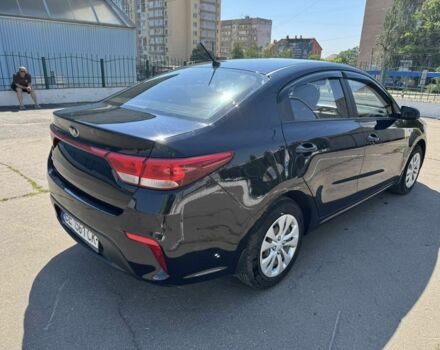 Чорний Кіа Ріо, об'ємом двигуна 1 л та пробігом 156 тис. км за 11028 $, фото 3 на Automoto.ua