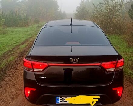 Черный Киа Рио, объемом двигателя 1.4 л и пробегом 138 тыс. км за 11500 $, фото 1 на Automoto.ua