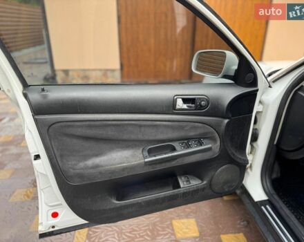 Черный Киа Рио, объемом двигателя 1.6 л и пробегом 31 тыс. км за 14500 $, фото 7 на Automoto.ua
