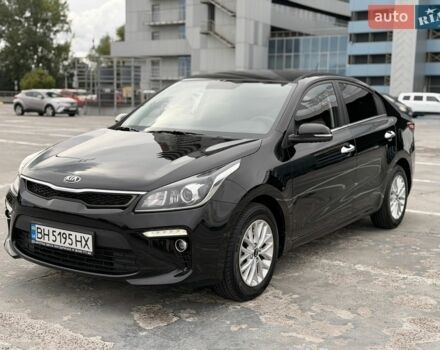 Черный Киа Рио, объемом двигателя 1.6 л и пробегом 31 тыс. км за 14500 $, фото 7 на Automoto.ua