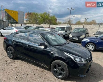 Черный Киа Рио, объемом двигателя 1.37 л и пробегом 145 тыс. км за 12500 $, фото 5 на Automoto.ua