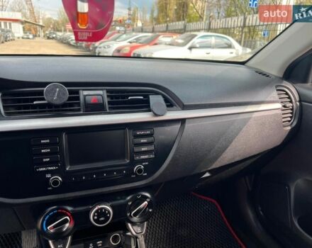 Черный Киа Рио, объемом двигателя 1.37 л и пробегом 145 тыс. км за 12500 $, фото 20 на Automoto.ua