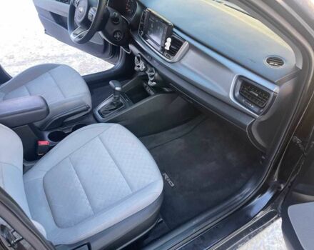 Чорний Кіа Ріо, об'ємом двигуна 1.6 л та пробігом 9 тис. км за 12700 $, фото 2 на Automoto.ua