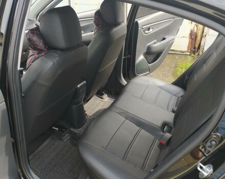 Черный Киа Рио, объемом двигателя 1.4 л и пробегом 53 тыс. км за 14000 $, фото 5 на Automoto.ua