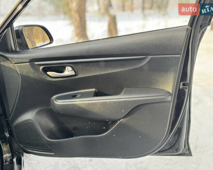 Чорний Кіа Ріо, об'ємом двигуна 1.37 л та пробігом 66 тис. км за 14500 $, фото 16 на Automoto.ua
