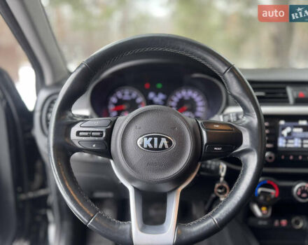 Чорний Кіа Ріо, об'ємом двигуна 1.4 л та пробігом 66 тис. км за 14200 $, фото 11 на Automoto.ua
