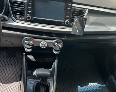 Чорний Кіа Ріо, об'ємом двигуна 1.59 л та пробігом 55 тис. км за 14150 $, фото 6 на Automoto.ua