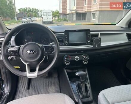 Чорний Кіа Ріо, об'ємом двигуна 1.59 л та пробігом 55 тис. км за 14150 $, фото 3 на Automoto.ua