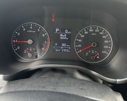 Чорний Кіа Ріо, об'ємом двигуна 1.6 л та пробігом 68 тис. км за 15000 $, фото 4 на Automoto.ua