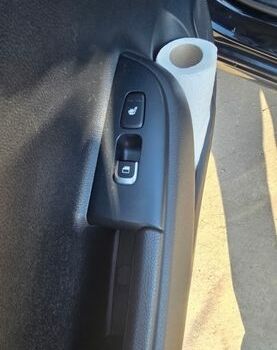 Черный Киа Рио, объемом двигателя 1.59 л и пробегом 59 тыс. км за 14999 $, фото 15 на Automoto.ua