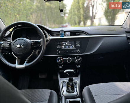 Черный Киа Рио, объемом двигателя 1.37 л и пробегом 25 тыс. км за 11999 $, фото 22 на Automoto.ua