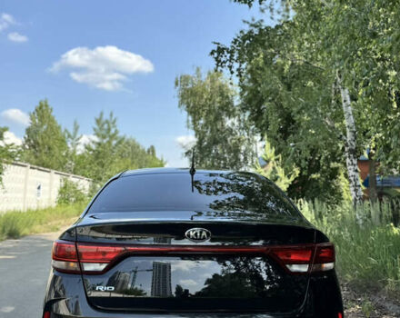Черный Киа Рио, объемом двигателя 1.37 л и пробегом 25 тыс. км за 11999 $, фото 1 на Automoto.ua