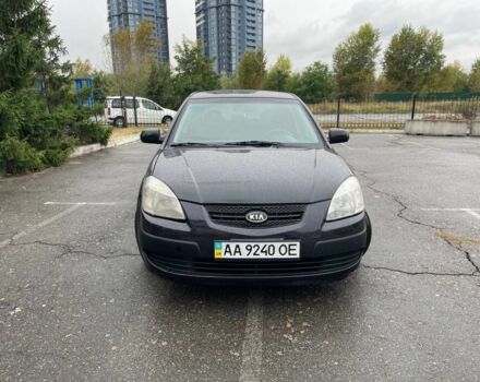 Чорний Кіа Ріо, об'ємом двигуна 1.3 л та пробігом 265 тис. км за 3600 $, фото 1 на Automoto.ua