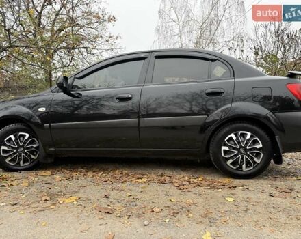 Чорний Кіа Ріо, об'ємом двигуна 1.4 л та пробігом 200 тис. км за 5000 $, фото 1 на Automoto.ua