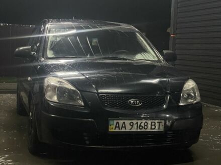 Черный Киа Рио, объемом двигателя 1.4 л и пробегом 378 тыс. км за 2714 $, фото 1 на Automoto.ua