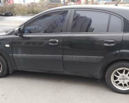 Чорний Кіа Ріо, об'ємом двигуна 1.4 л та пробігом 132 тис. км за 4000 $, фото 1 на Automoto.ua
