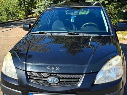 Чорний Кіа Ріо, об'ємом двигуна 1.4 л та пробігом 19000 тис. км за 4200 $, фото 1 на Automoto.ua