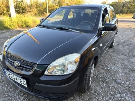 Черный Киа Рио, объемом двигателя 1.4 л и пробегом 174 тыс. км за 5521 $, фото 1 на Automoto.ua