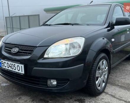 Черный Киа Рио, объемом двигателя 1.6 л и пробегом 230 тыс. км за 4900 $, фото 1 на Automoto.ua