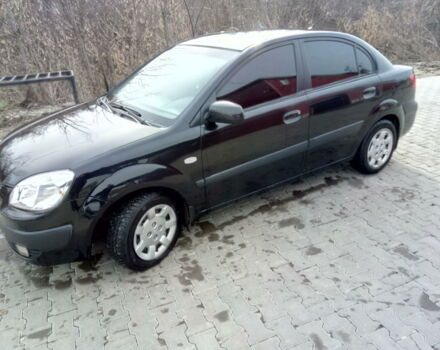 Черный Киа Рио, объемом двигателя 1.5 л и пробегом 140 тыс. км за 4500 $, фото 1 на Automoto.ua