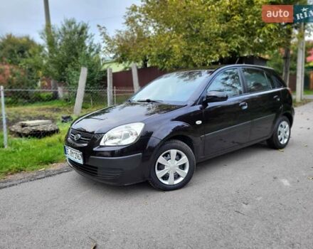Черный Киа Рио, объемом двигателя 1.4 л и пробегом 184 тыс. км за 4999 $, фото 1 на Automoto.ua
