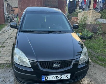 Чорний Кіа Ріо, об'ємом двигуна 1.4 л та пробігом 249 тис. км за 3500 $, фото 1 на Automoto.ua