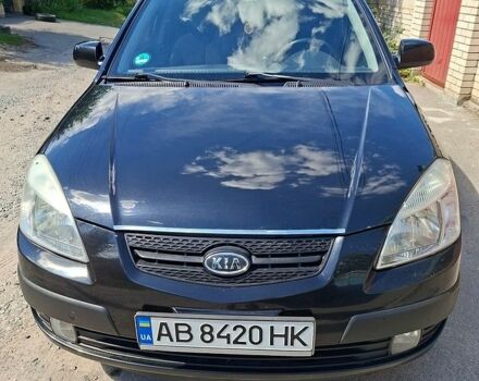 Черный Киа Рио, объемом двигателя 1.4 л и пробегом 205 тыс. км за 3800 $, фото 1 на Automoto.ua
