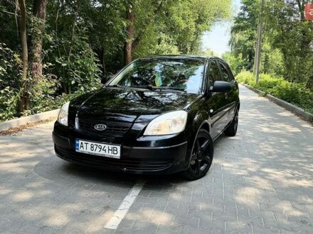 Чорний Кіа Ріо, об'ємом двигуна 1.4 л та пробігом 240 тис. км за 2750 $, фото 1 на Automoto.ua