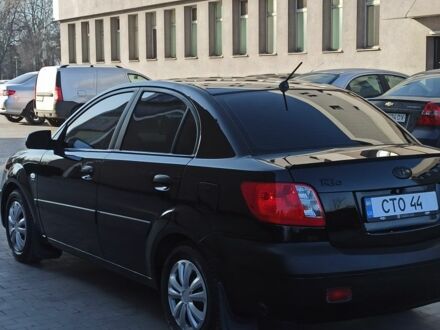Черный Киа Рио, объемом двигателя 0 л и пробегом 260 тыс. км за 4850 $, фото 1 на Automoto.ua