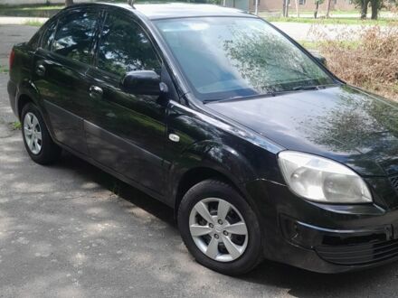 Черный Киа Рио, объемом двигателя 1.4 л и пробегом 147 тыс. км за 4550 $, фото 1 на Automoto.ua