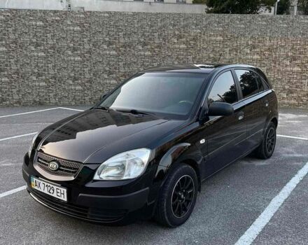 Черный Киа Рио, объемом двигателя 1.4 л и пробегом 230 тыс. км за 3850 $, фото 1 на Automoto.ua