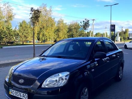 Черный Киа Рио, объемом двигателя 1.4 л и пробегом 291 тыс. км за 4200 $, фото 1 на Automoto.ua