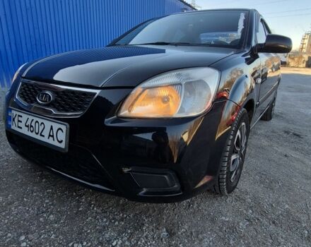 Черный Киа Рио, объемом двигателя 1.4 л и пробегом 220 тыс. км за 4400 $, фото 1 на Automoto.ua