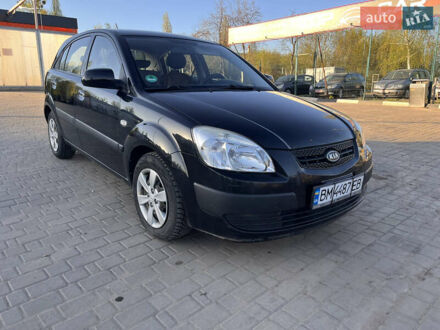 Черный Киа Рио, объемом двигателя 1.4 л и пробегом 201 тыс. км за 4000 $, фото 1 на Automoto.ua