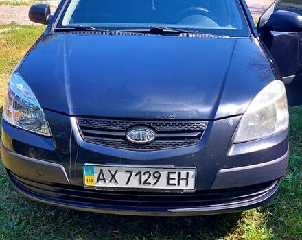 Черный Киа Рио, объемом двигателя 1.4 л и пробегом 235 тыс. км за 3300 $, фото 1 на Automoto.ua