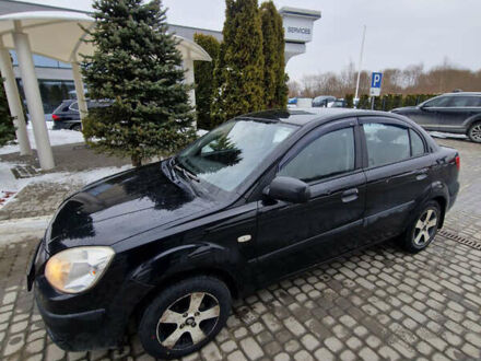 Черный Киа Рио, объемом двигателя 1.49 л и пробегом 234 тыс. км за 3400 $, фото 1 на Automoto.ua