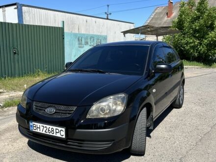 Черный Киа Рио, объемом двигателя 1.4 л и пробегом 240 тыс. км за 5200 $, фото 1 на Automoto.ua