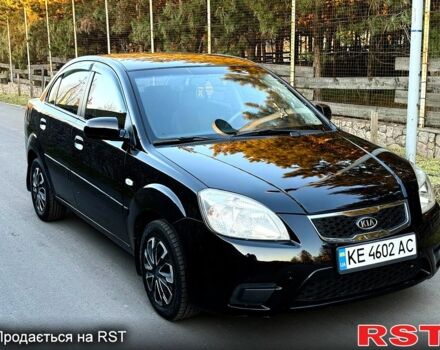 Черный Киа Рио, объемом двигателя 1.4 л и пробегом 224 тыс. км за 4999 $, фото 1 на Automoto.ua