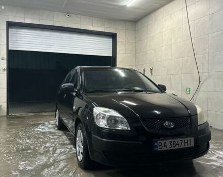 Черный Киа Рио, объемом двигателя 1.4 л и пробегом 215 тыс. км за 3112 $, фото 1 на Automoto.ua