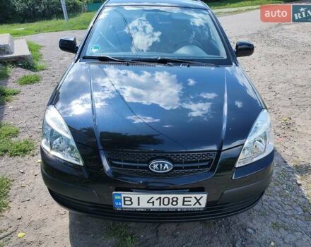 Чорний Кіа Ріо, об'ємом двигуна 1.4 л та пробігом 235 тис. км за 4800 $, фото 1 на Automoto.ua